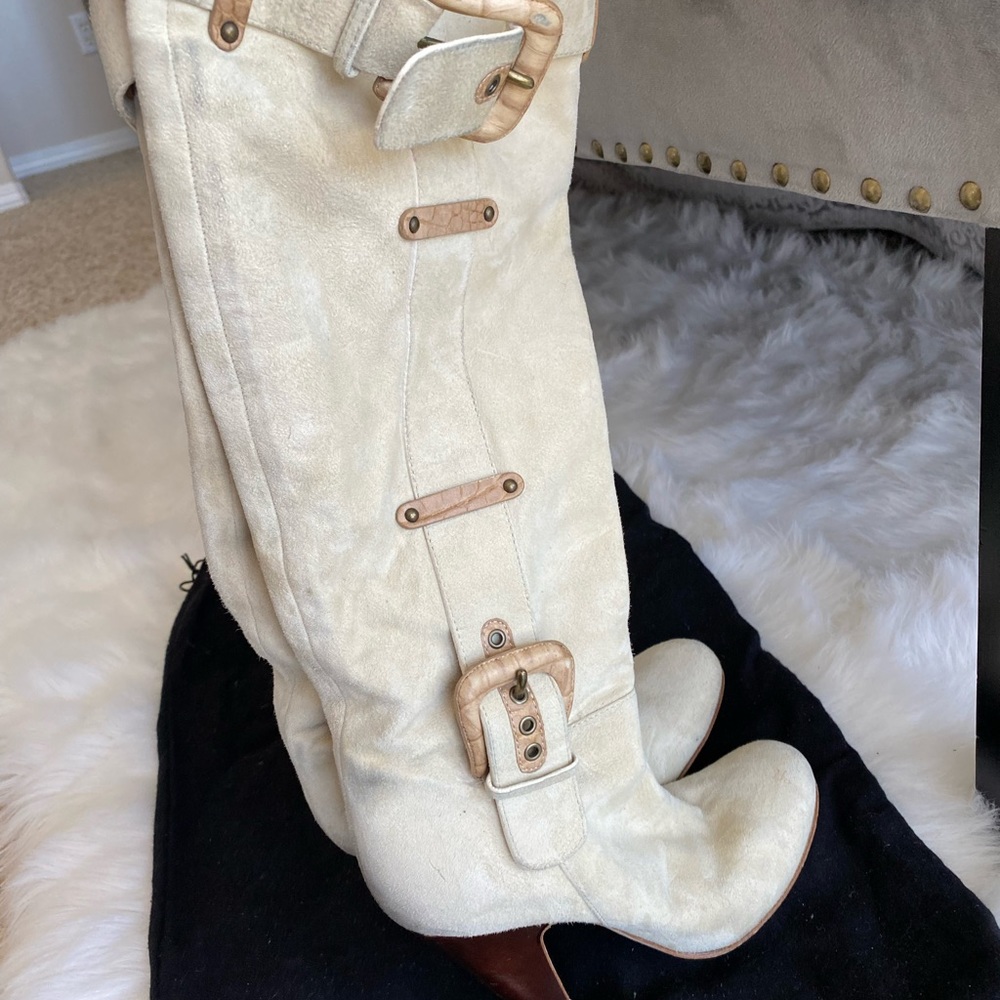 Giuseppe Zanetti Design long/high heel suede cream  boots